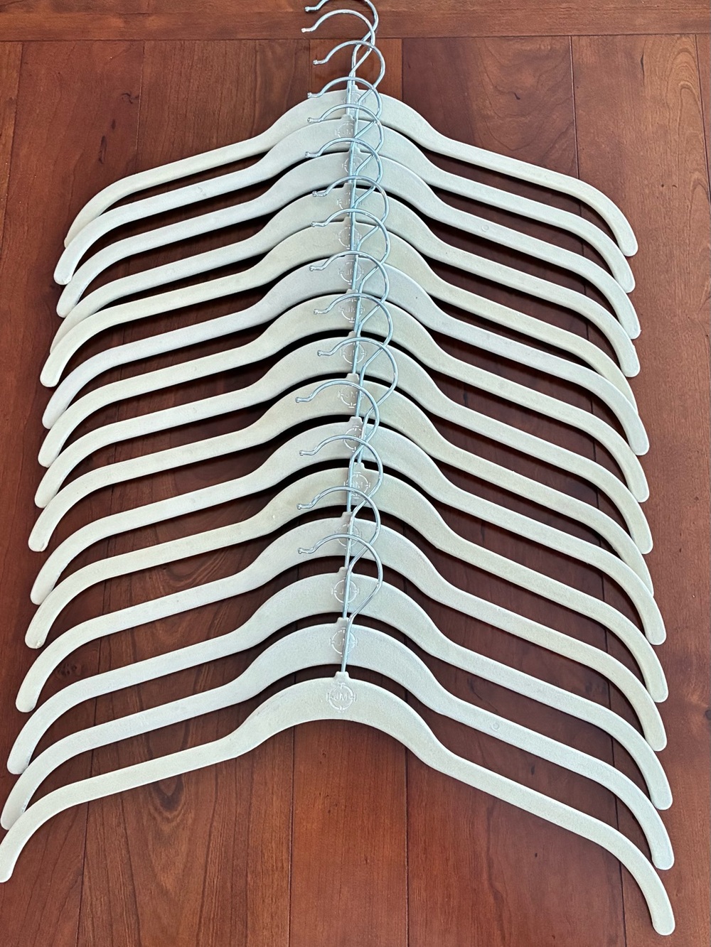 Set of 15 Joy Mangano nonslip hangers